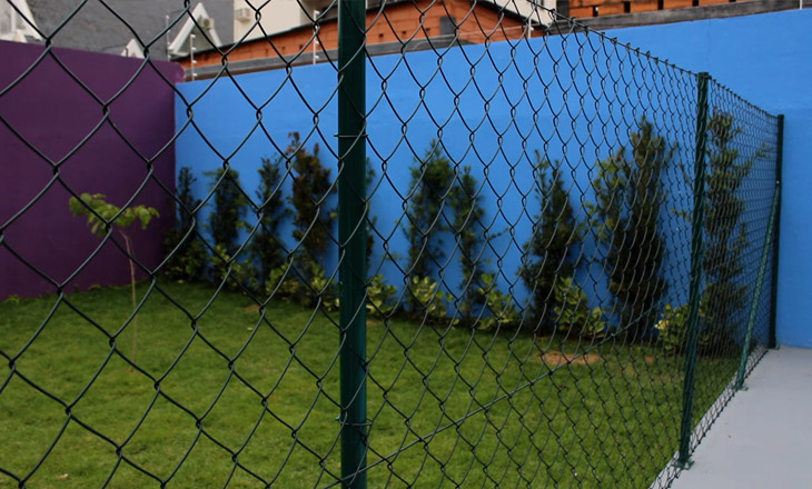 Qual a finalidade do alambrado em Brusque